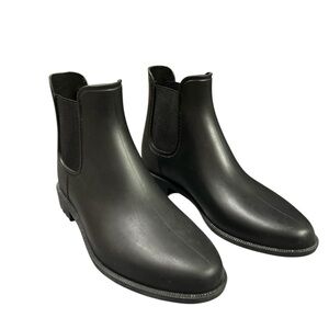 Chelsea ankle rain rubber boots used once like new